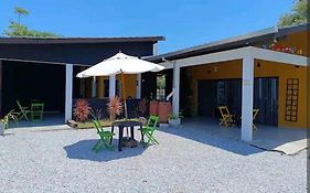 Quarto 2 Privado Confortável em Pontal do Sul